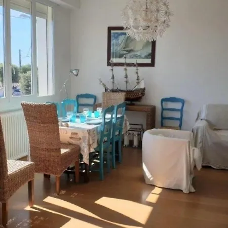 Maison Royan, 5 Pieces, 8 Personnes - Fr-1-305-220
