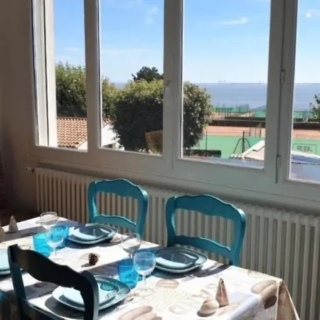 Maison Royan, 5 Pieces, 8 Personnes - Fr-1-305-220 * Royan