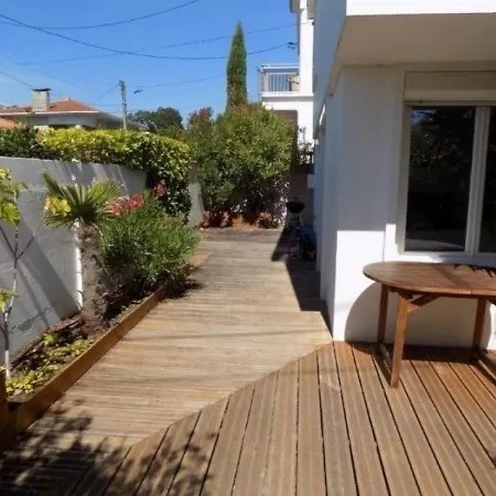 Maison Royan, 5 Pieces, 8 Personnes - Fr-1-305-220 Holiday home *
